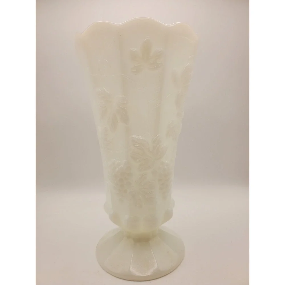 Vintage 1950s Westmoreland White Milk Glass 